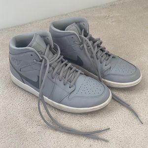 Nike Air Jordan 1 Mid